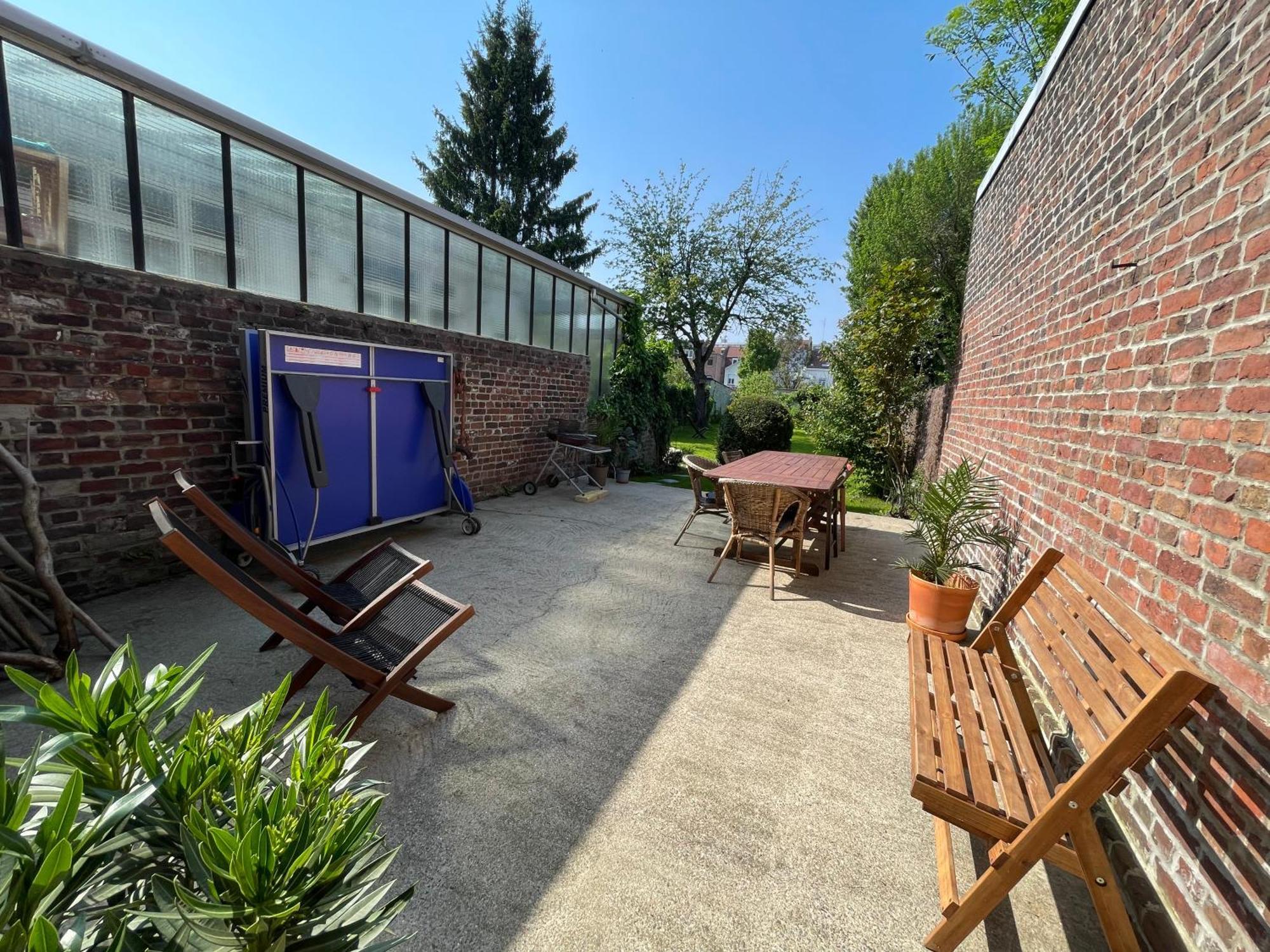 La Chambre Jaune Maison Avec Grande Terrasse Et Garage Prive Villa Lille Luaran gambar